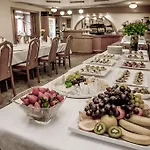 Palazzo Adler Bed & Breakfast Swarzędz