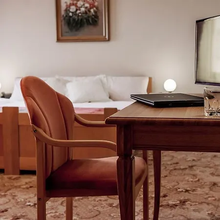 Palazzo Adler Bed & Breakfast 3*