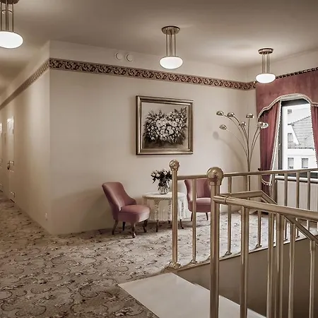 Palazzo Adler 3*